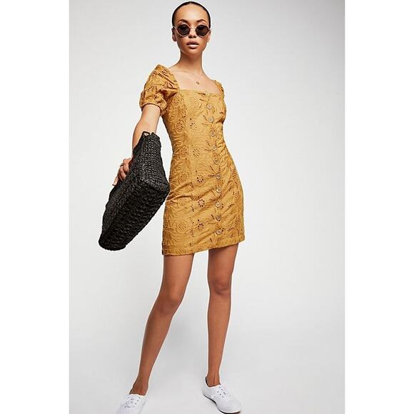 FREE PEOPLE Daniella Mini Dress Women 0 Taupe Embroidered Eyelet Puff Sleeve NEW - Picture 1 of 14